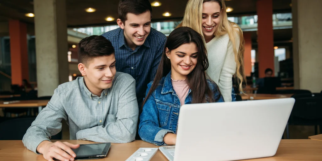 Ingeniería en negocios internacionales UNAB