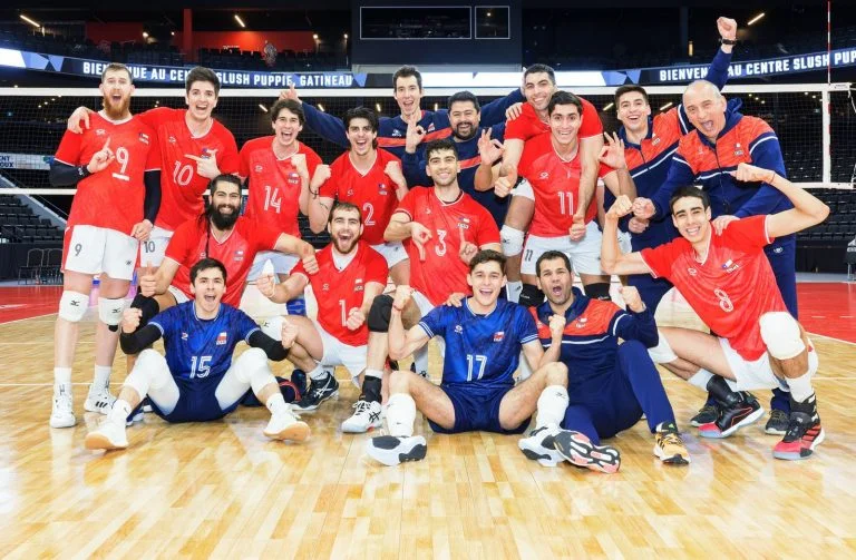 Samuel Díaz, estudiante de Kinesiología UNAB, seleccionado chileno de vóleibol