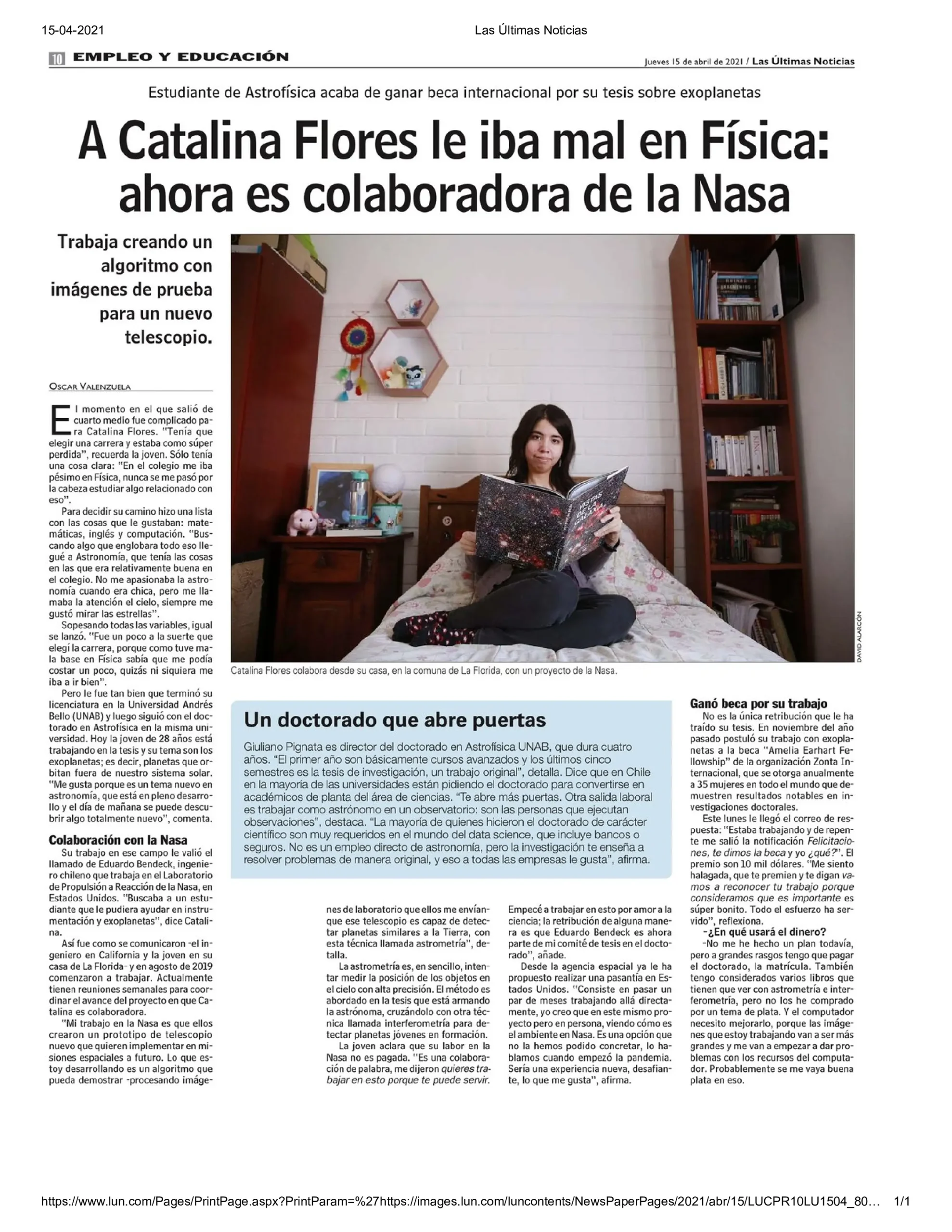 Catalina Flores, egresada de Licenciatura en Astronomía UNAB y que hoy trabaja creando un algoritmo con imágenes de prueba para un nuevo telescopio